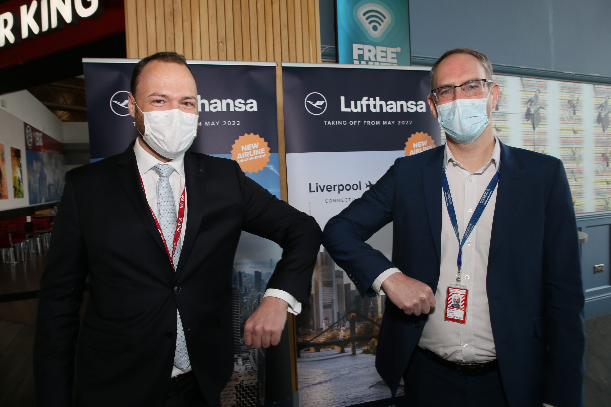 LJLA’s John Irving (right) welcoming Lufthansa‘s Heinrich Lange to the airport at the announcement of the airline’s new service to Frankfurt.